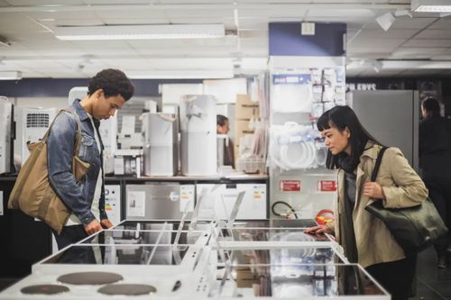 工廠遷往越南后，中國外貿(mào)的轉(zhuǎn)型之路 國內(nèi)貿(mào)易代理的新機(jī)遇